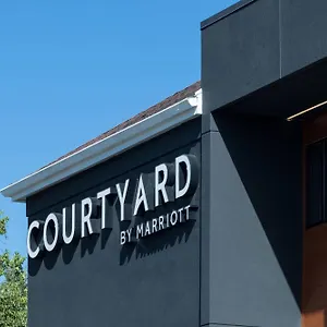 Courtyard By Marriott Hotel Pensacola