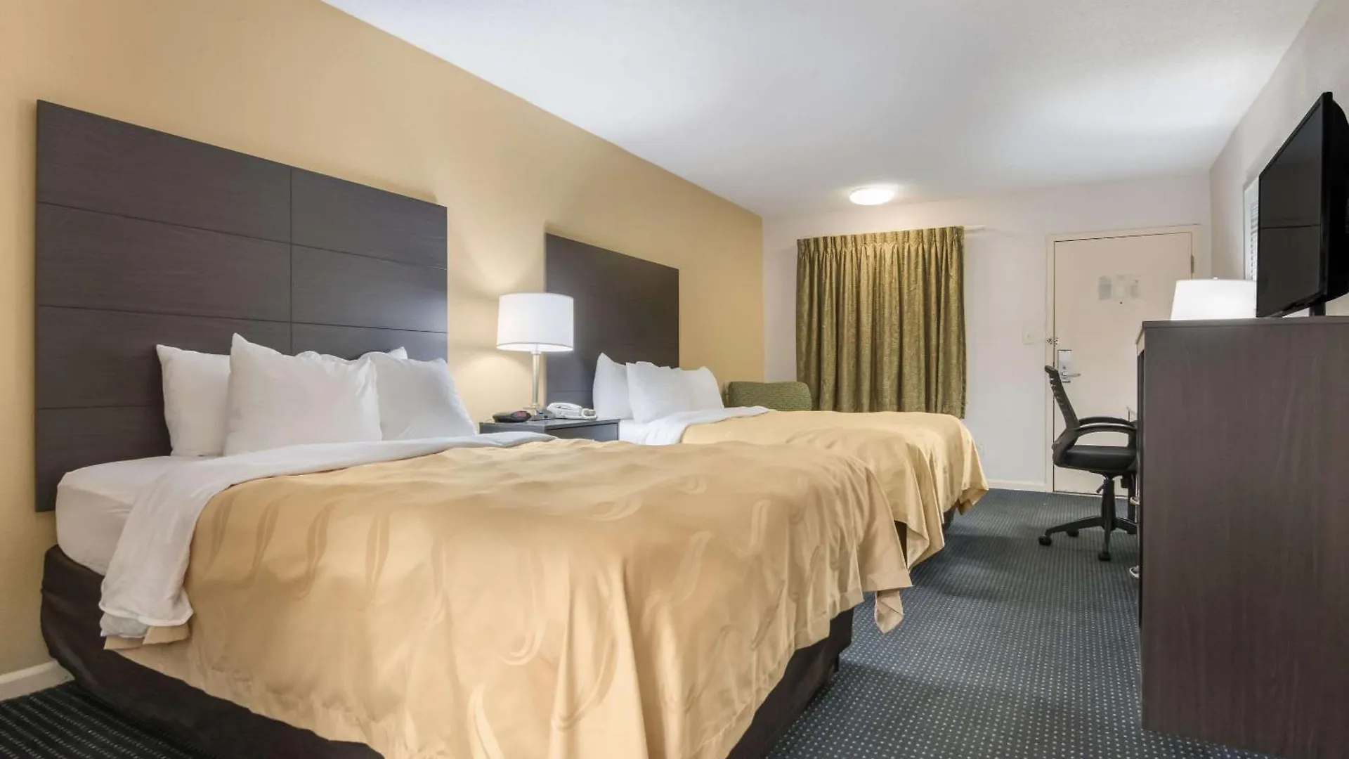 Quality Inn Little Creek Virginia Beach