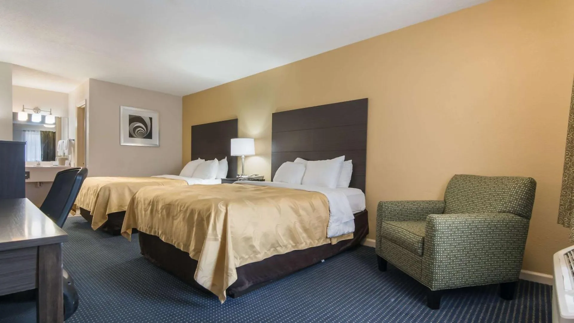 Quality Inn Little Creek Virginia Beach